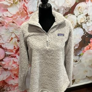 Patagonia Women's Cozy Quarter-Zip Fleece Sweater in Light Taupe